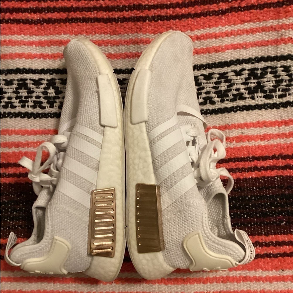 Size 8 - adidas NMD_R1 Metallic Plugs - Cloud White W